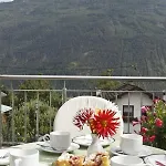 Waldesruh Bed & Breakfast