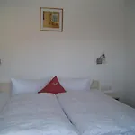 Waldesruh Bed & Breakfast